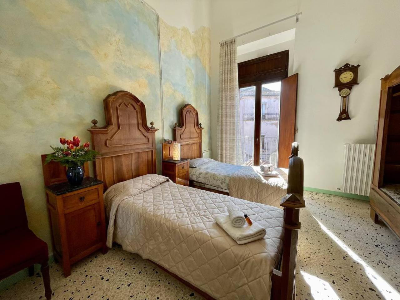 Casa Di Chiara Hostel Crotone Luaran gambar