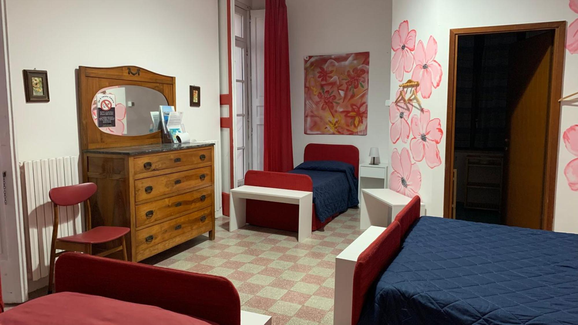 Casa Di Chiara Hostel Crotone Luaran gambar